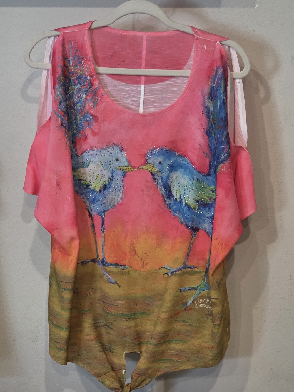 Leoma Lovegrove Women's Pink Cold-Shoulder Tank Top with Blue Bird Print
